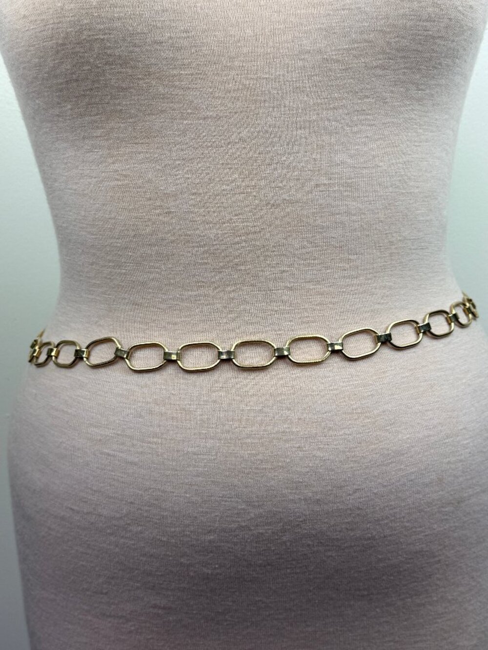 Vintage Gold Tone Oval Link Chunky Belt Up to 39" M/L